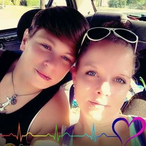 Meet your Posher, Hillary